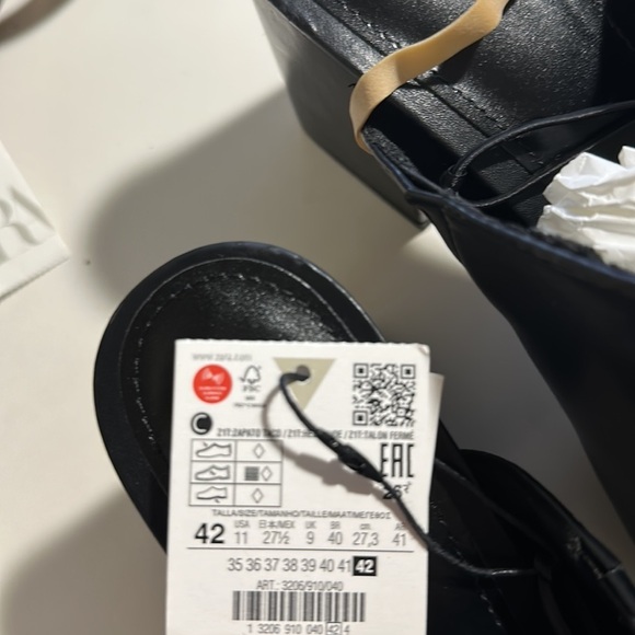 NWT. Zara Black Clogs with Block Heel and Platform. Size 11. - Picture 8 of 8